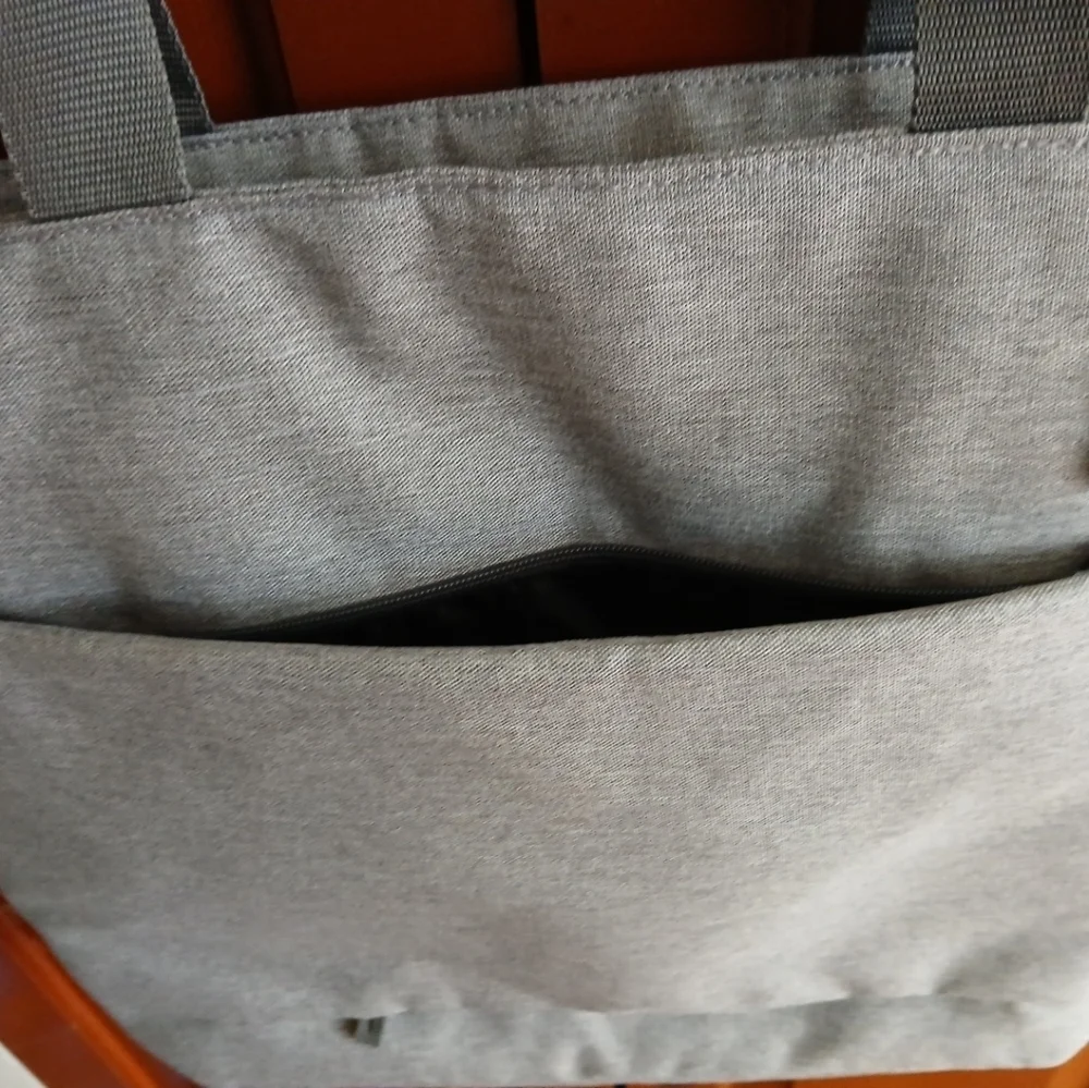 Solo New York Light Gray Laptop Trolley Bag Great for Travel!